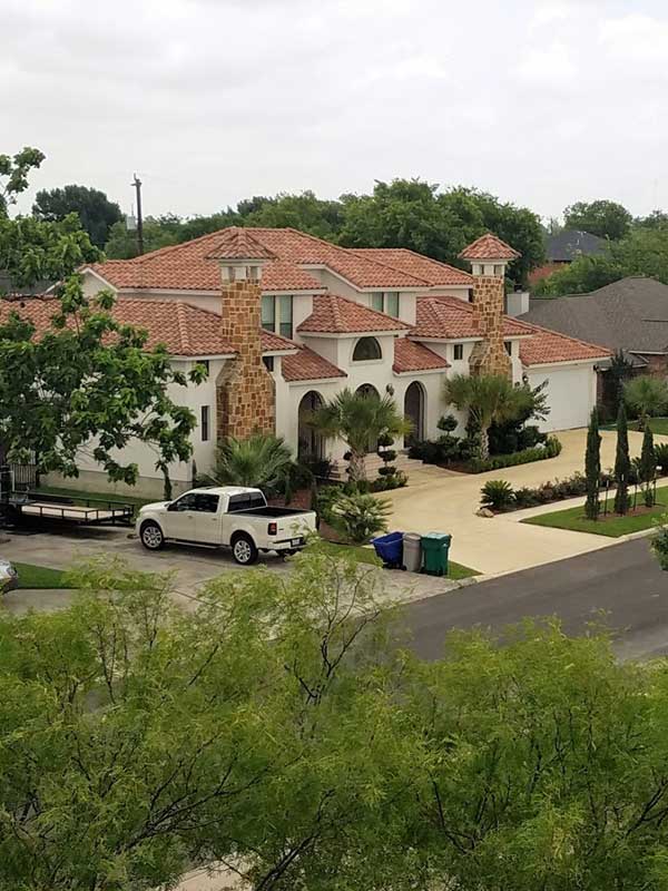 Beautiful front yard of house